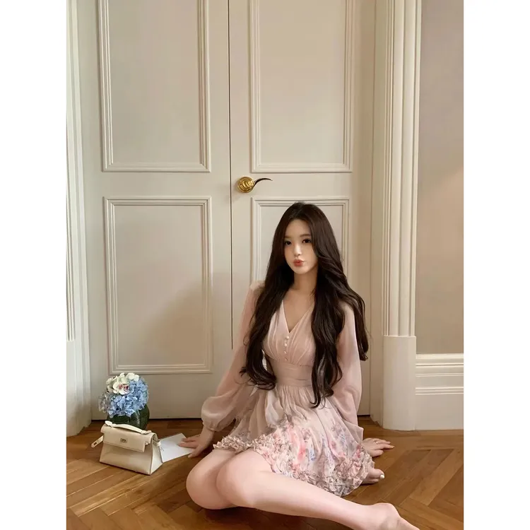 Hotdog 热狗很辣 花落梦夕 V领法式通勤短裙连衣裙碎花欧若精灵风