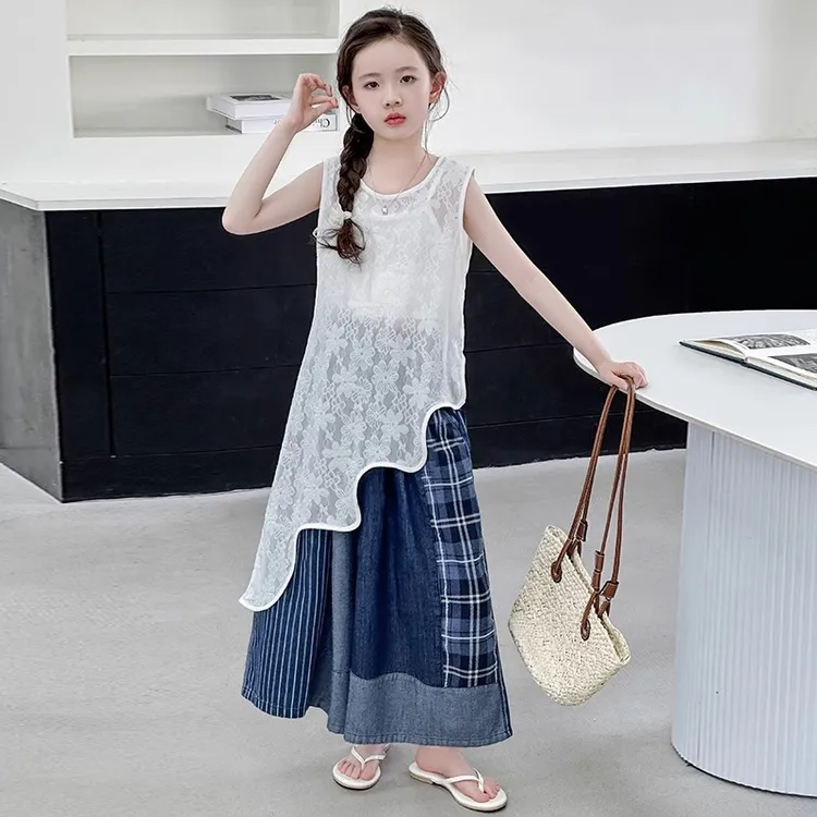 女童夏季休闲套装2025新款韩版洋气儿童装罩衫背心牛仔裙裤三件套