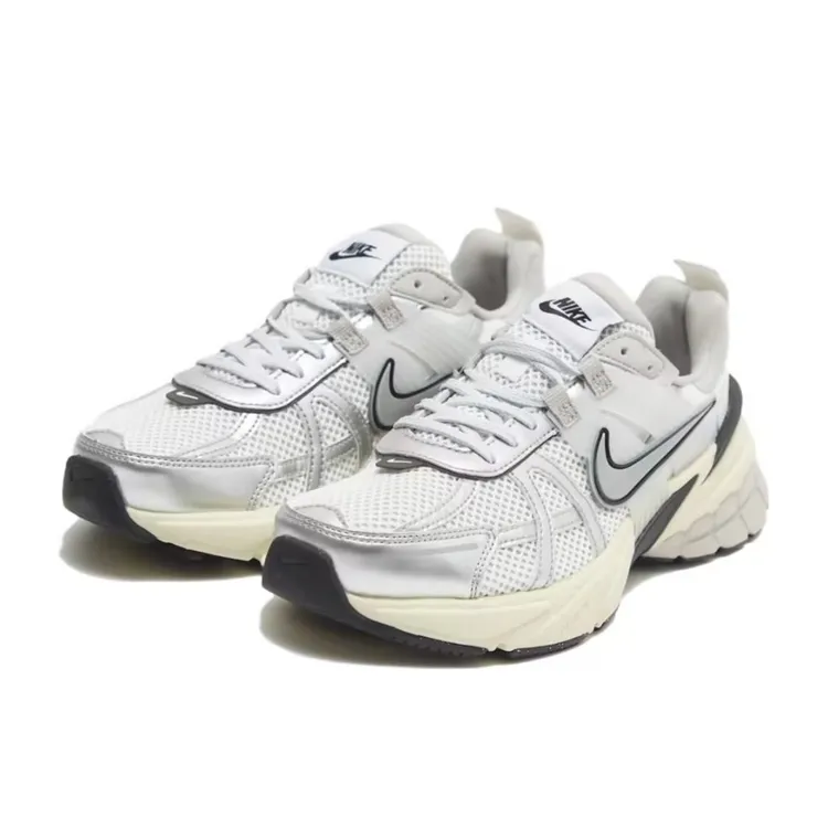nike耐克女鞋时尚百搭跑步运动鞋V2K RUN舒适休闲鞋FD0736-100