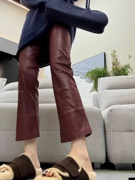 欧洲站皮裤女2025秋冬新款时尚百搭九分高腰哑光涂层PU皮微喇叭裤