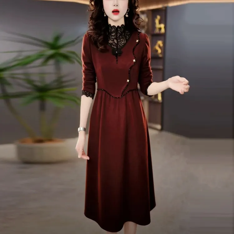 轻奢高贵气质连衣裙女装冬季新款2025爆款高级感洋气显瘦打底裙子