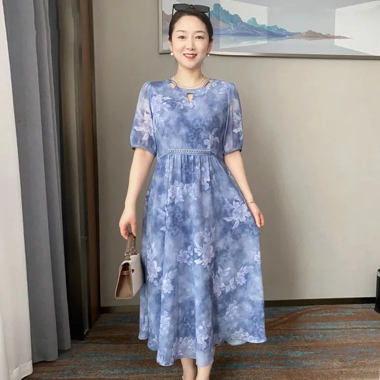 新品中年女中老年显瘦气质妈妈装印花连衣裙2025夏季新款长裙