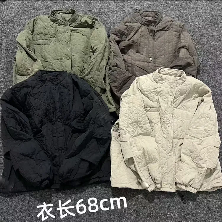 欧货设计圆领宽松型长袖秋季常规女压线立领外套短款休闲风秋冬季