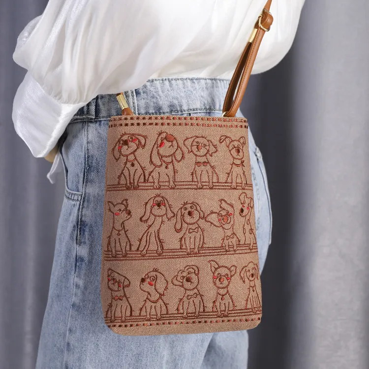 手机包2025新款刺绣休闲女斜挎迷你小包高级感女式夏季散步包包