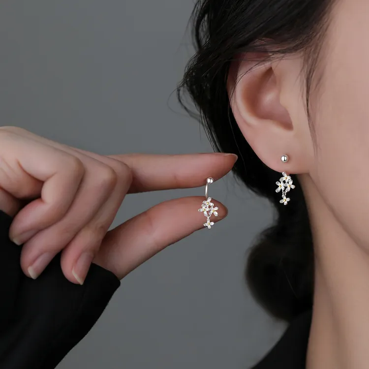 足银耳饰 999纯银丁香花耳钉小众甜美气质设计感耳环女款清新百搭