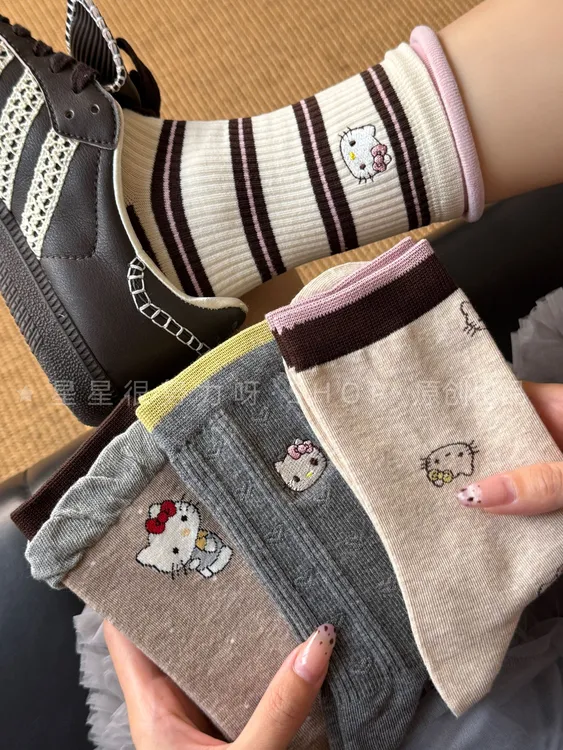 可爱卡通Hello Kitty中筒袜简约休闲卷边条纹袜子女春秋ins堆堆袜