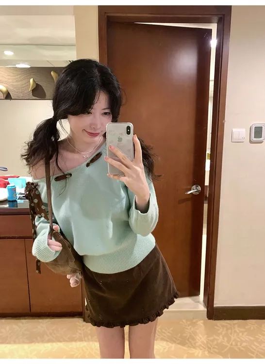 【巫巫公主】酪梨奶绿 一字肩波点绑带毛衣女秋设计感露肩可爱长袖针织上衣