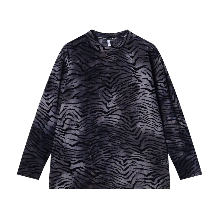 夏季高级感新款潮牌透气绒面条纹圆领长袖T恤百搭休闲时尚上衣