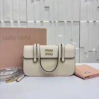 99新 MIU MIU/缪缪 思斯专属 缪缪米白色单肩包 GMTC123