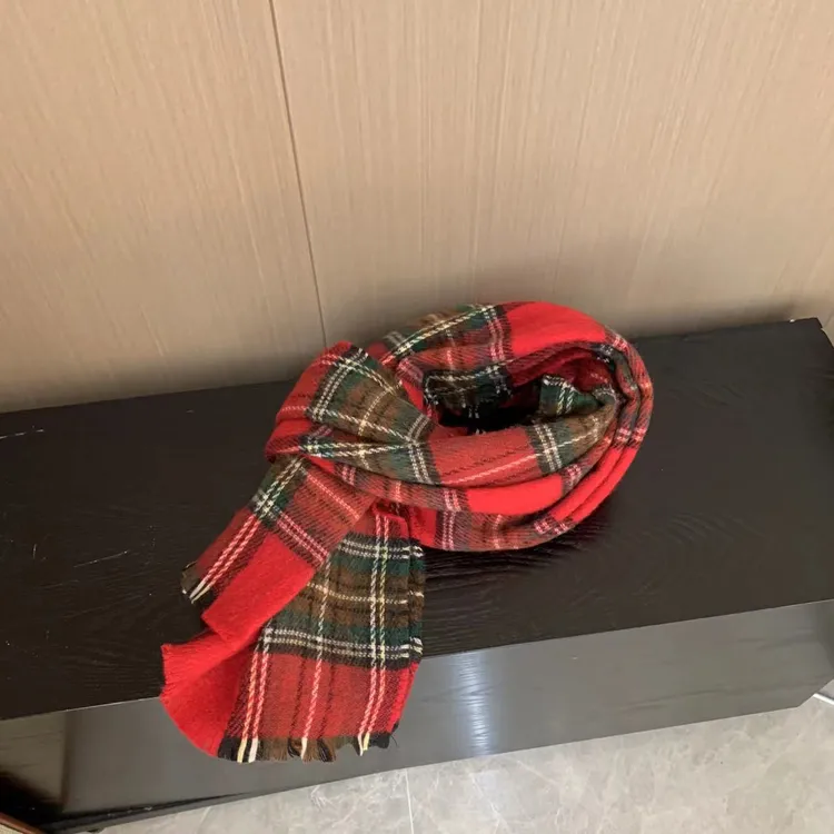 DACPAN- 网红 同款红色保暖围巾 2025/盼·PP 5886