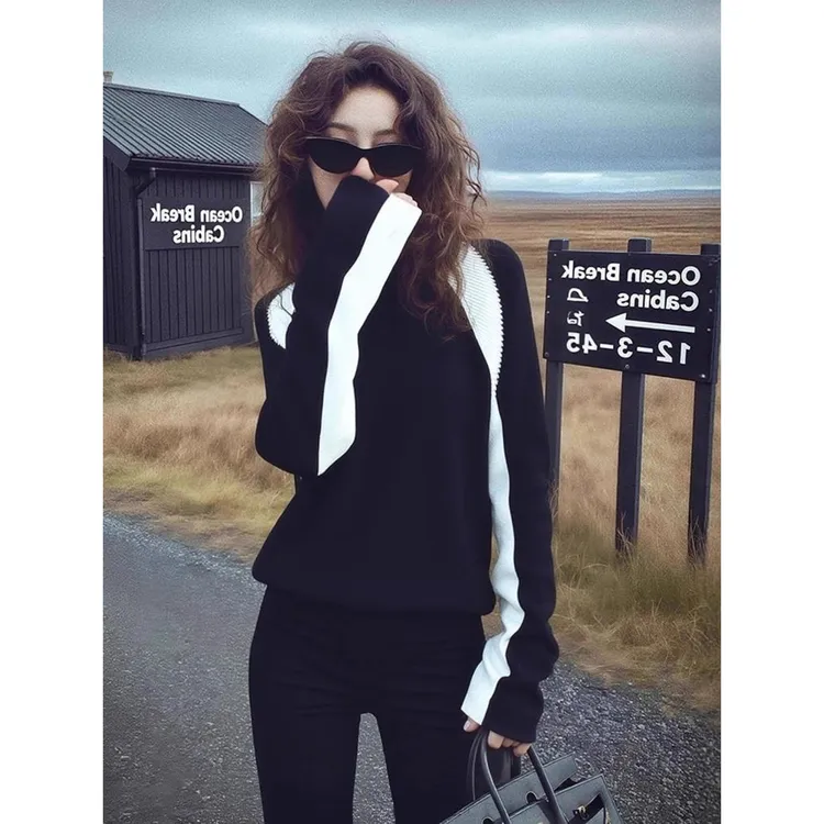 2025秋冬小众不撞款上衣高级感超好看的软糯慵懒风黑白拼接毛衣女