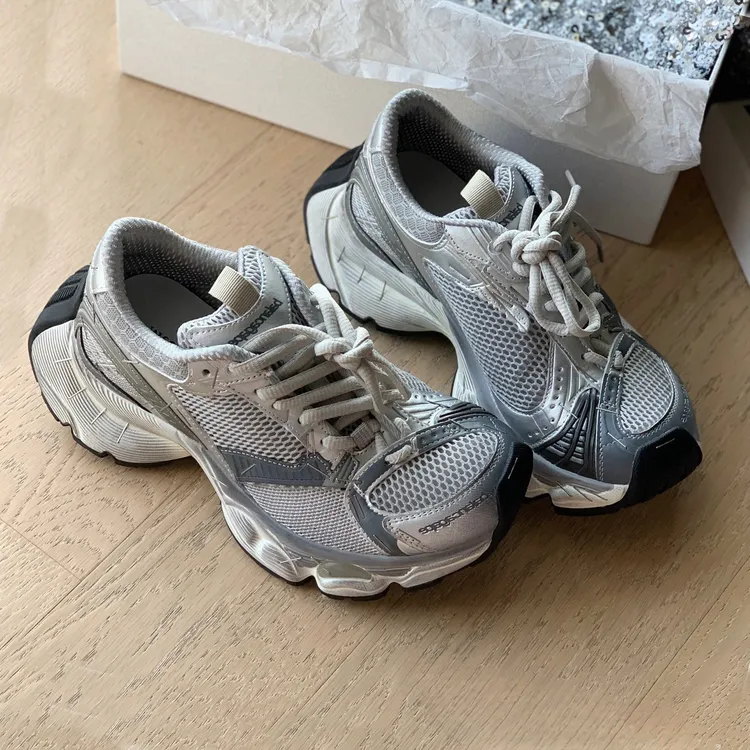 春季新款高颜值订书机软底增高舒适休闲情侣厚底百搭运动鞋老爹鞋