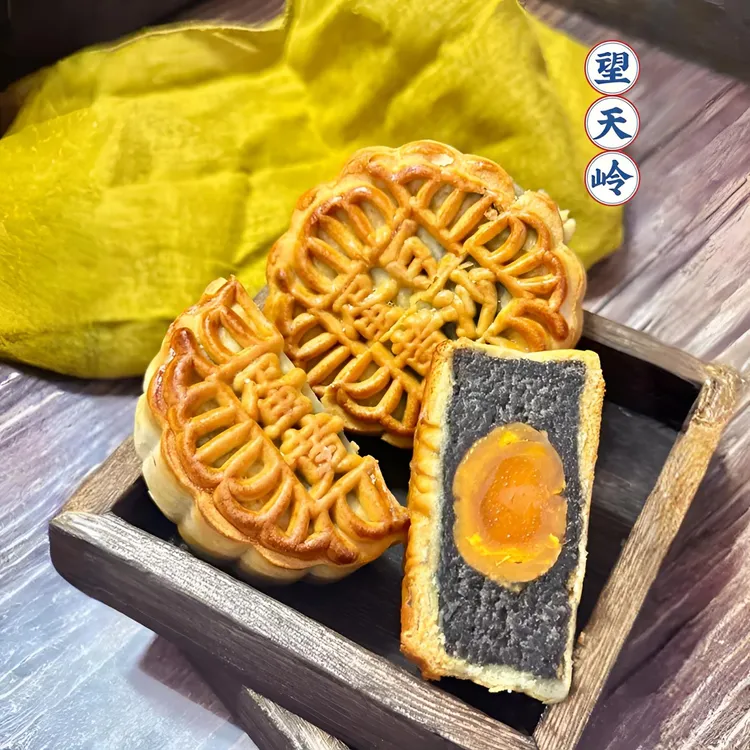 纯手工酥皮柴火冰糖芝麻特质伍仁叉烧翅月饼豆沙月饼