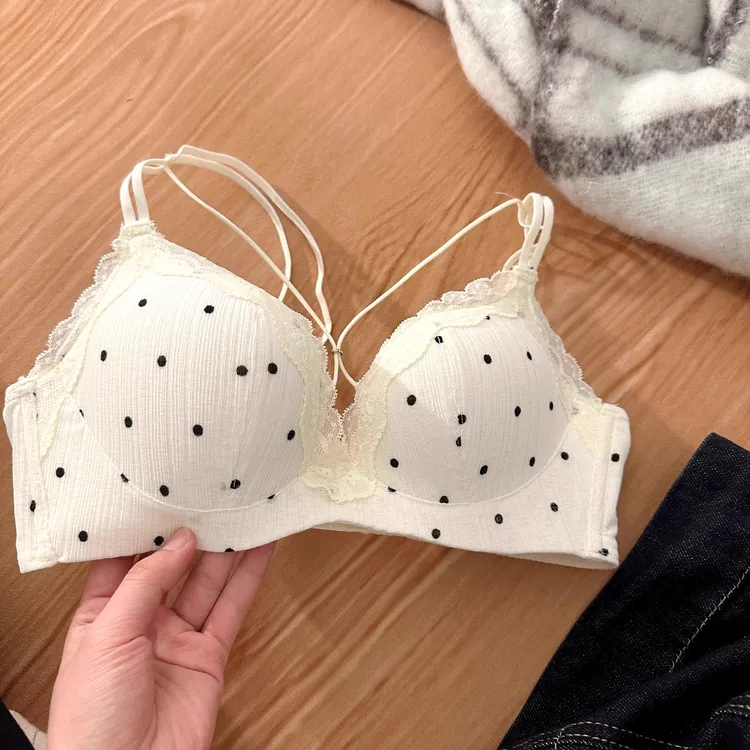 小胸聚拢内衣女显大无钢圈波点文胸罩套装不空杯防下垂双肩带美背