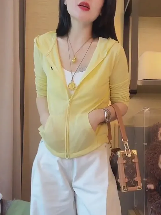 黄色小马刺绣连帽卫衣女秋冬开衫外套2025年新款韩系显瘦长袖上衣