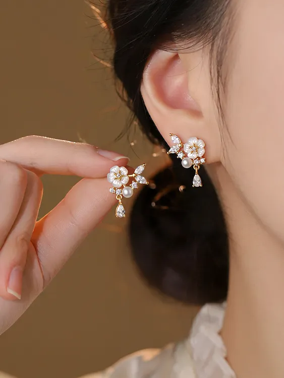 足银耳饰 999银针山茶花耳钉女轻奢2025新爆款耳环小众高级感耳饰