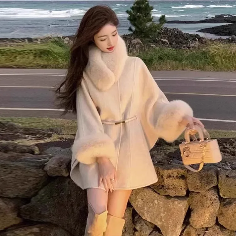 高级感超好看今年流行斗篷式毛呢外套双面呢子大衣女秋冬2024新款