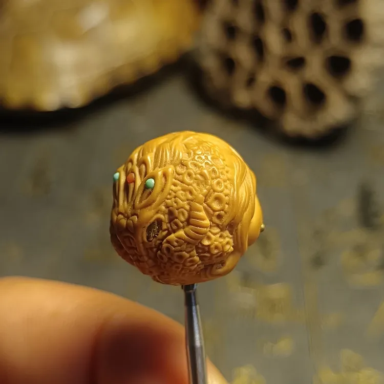 蛇女单颗猴头精工镶嵌雕刻单珠灵蛇铜镶嵌红绿双钻文玩配饰