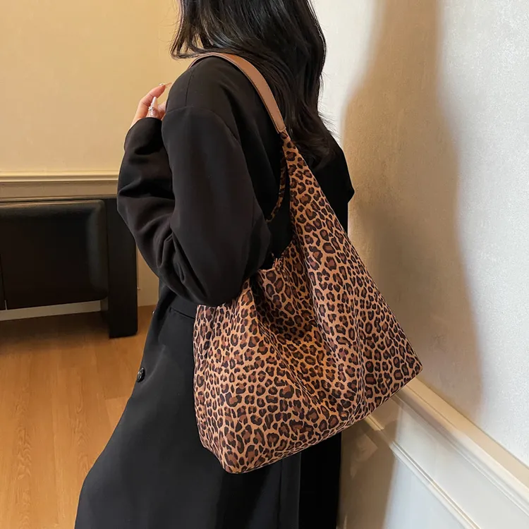 韩版复古时尚豹纹包2025秋冬新款大容量休闲通勤单肩子母包