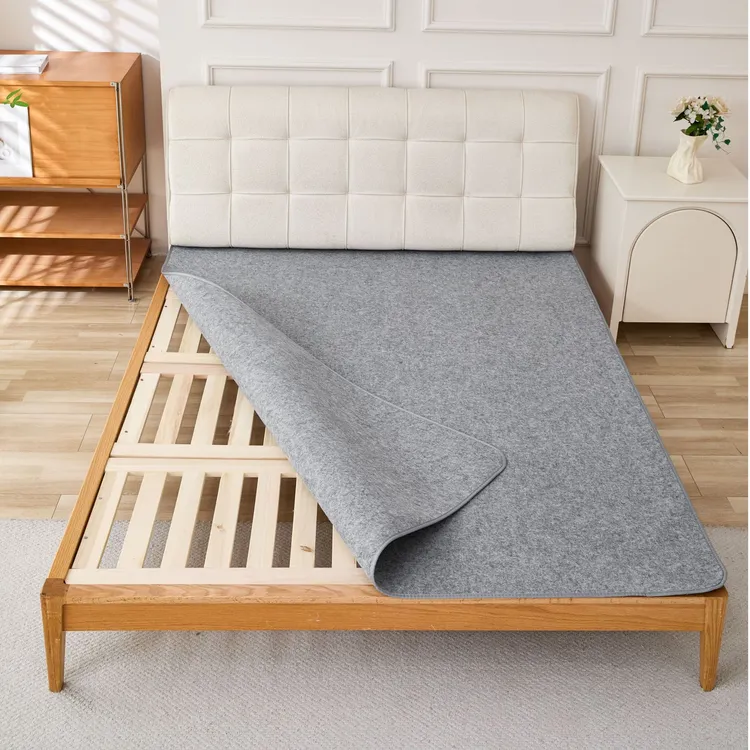 宿舍防潮床垫防脏防霉可折叠通用吸湿速干床垫家用榻榻米加厚软垫