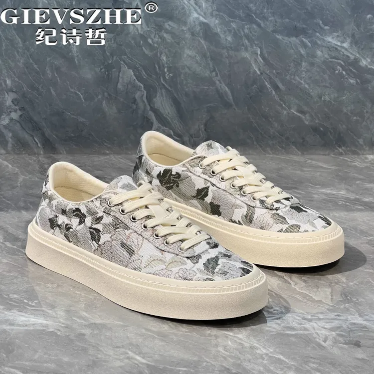 纪诗哲男鞋百搭透气舒适运动鞋子男款潮流刺绣休闲鞋软底轻奢板鞋