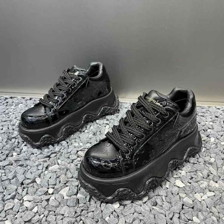 男鞋2026春季新款增高休闲鞋厚底防滑运动鞋青年男士防滑潮流鞋子