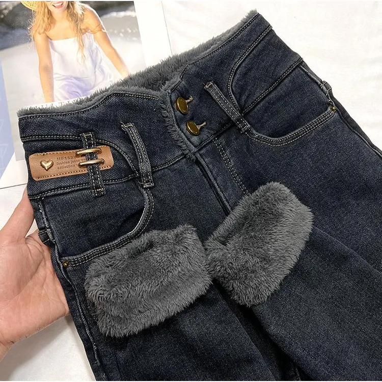 特厚东北加绒加厚牛仔裤女冬季2025年新款显瘦保暖羊羔绒小脚靴裤
