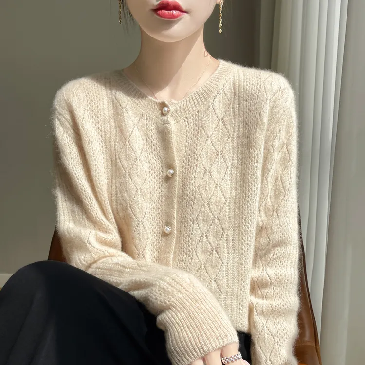 2025秋款女装爆款镂空微薄圆领针织开衫女宽松纯色百搭毛衣外套