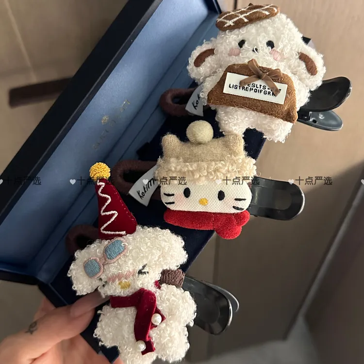 可爱~毛绒小熊香蕉夹饱满后脑勺2025新款高级感发夹头饰发饰学生~