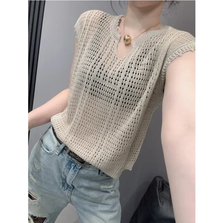 设计感镂空V领冰丝针织衫短袖女薄款宽松空调罩衫叠穿微透上衣夏