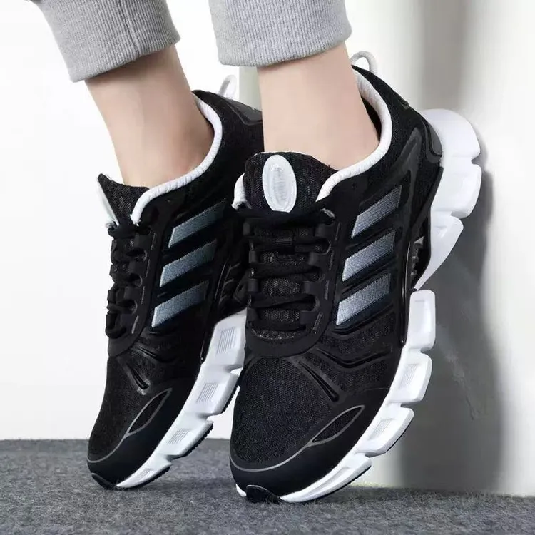 （直播断码专属）正品Adidas阿迪达斯男款透气休闲运动跑步鞋GX5582