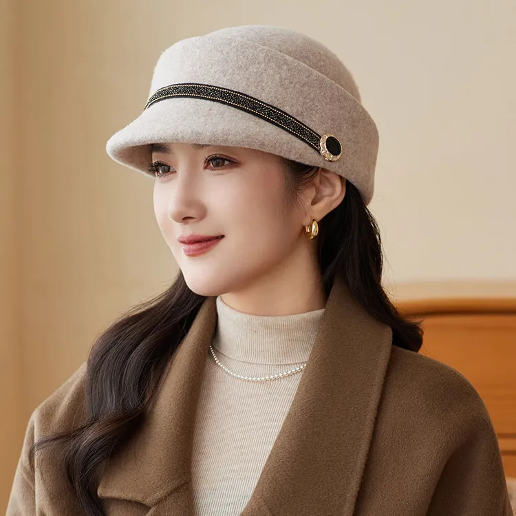 2025年秋冬季户外百搭时装羊毛渔夫帽时尚鸭舌帽显脸小百搭小盆帽