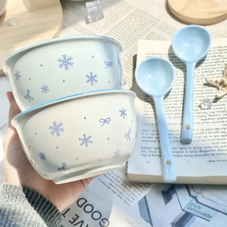 ins风可爱蓝雪花陶瓷碗勺釉下彩高颜值餐具米饭碗甜品碗吃饭家用