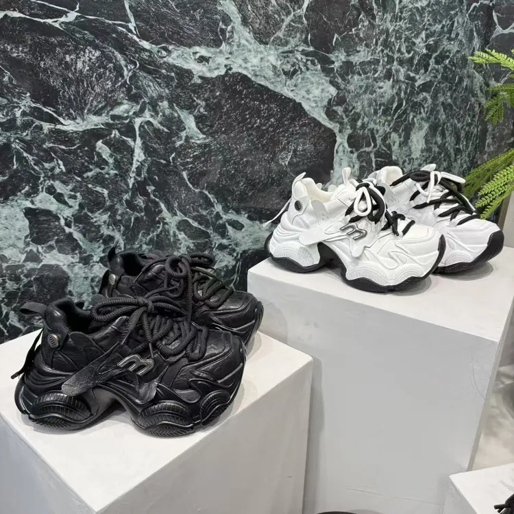 广州欧货【熊猫】2026春季新款绑带潮流拼色7cm厚底老爹鞋韩版ins