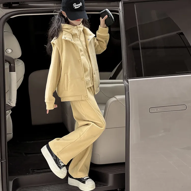 女童加绒卫衣套装秋冬款2025新款休闲洋气保暖加厚马甲三件套冬装