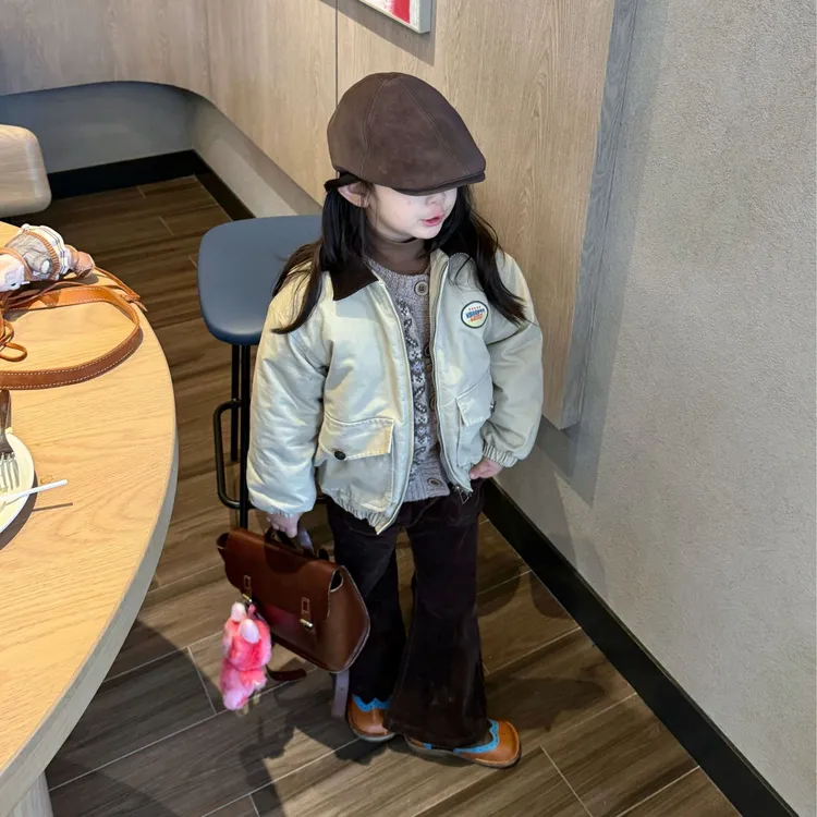 壹妈童装女童秋冬新款时尚卡其色保暖夹克外套休闲碎花开衫微喇裤