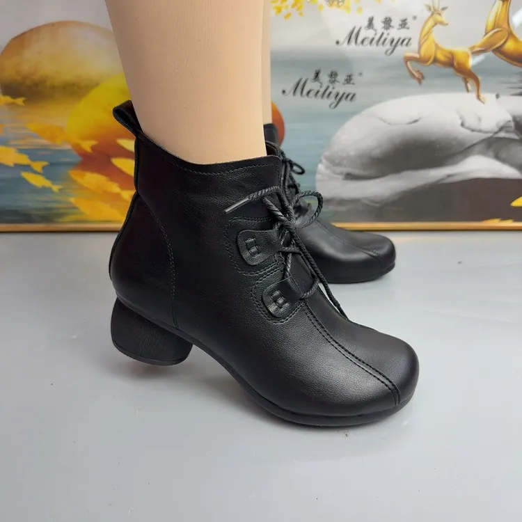 粗跟2025爆款新款复古软皮马丁女鞋加绒短靴舒适圆头软底妈妈棉靴