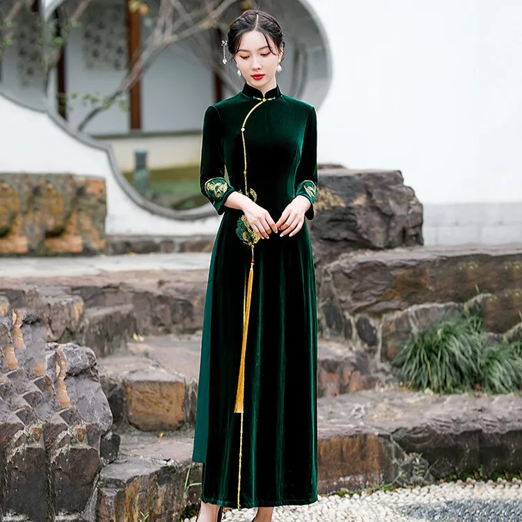 王小鸭2025夏季新款改良旗袍女中国风新中式气质妈妈丝绒连衣裙