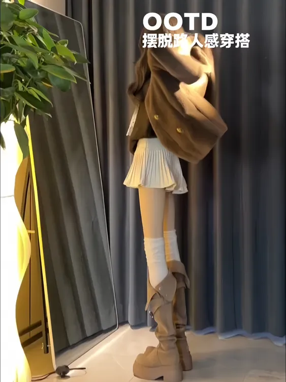 复古金属扣老钱风毛毛外套女秋蕾丝花边针织衫+翘边百褶裙三件套