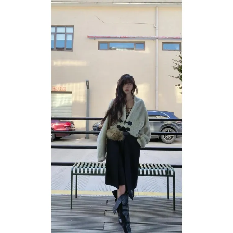 韩系设计感简约慵懒V领针织开衫秋冬新款高腰时尚垂感休闲裤套装