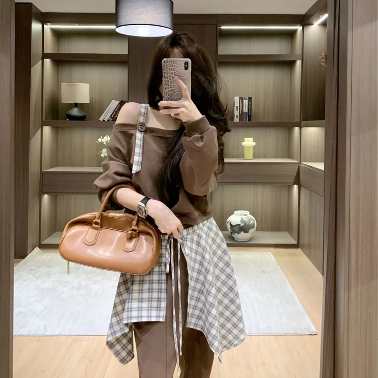 巨好看的早秋一整套女2025秋季时尚休闲运动露肩卫衣休闲裤两件套
