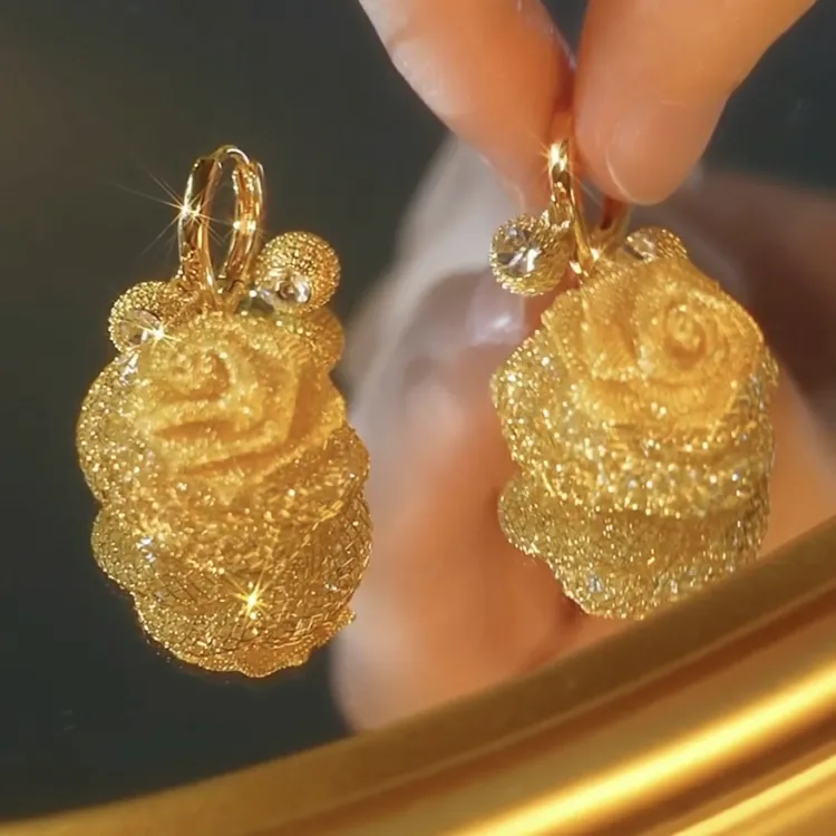 铜合金合成锆石耳饰 【花开富贵】手工编织玫瑰花流苏耳扣轻奢耳环