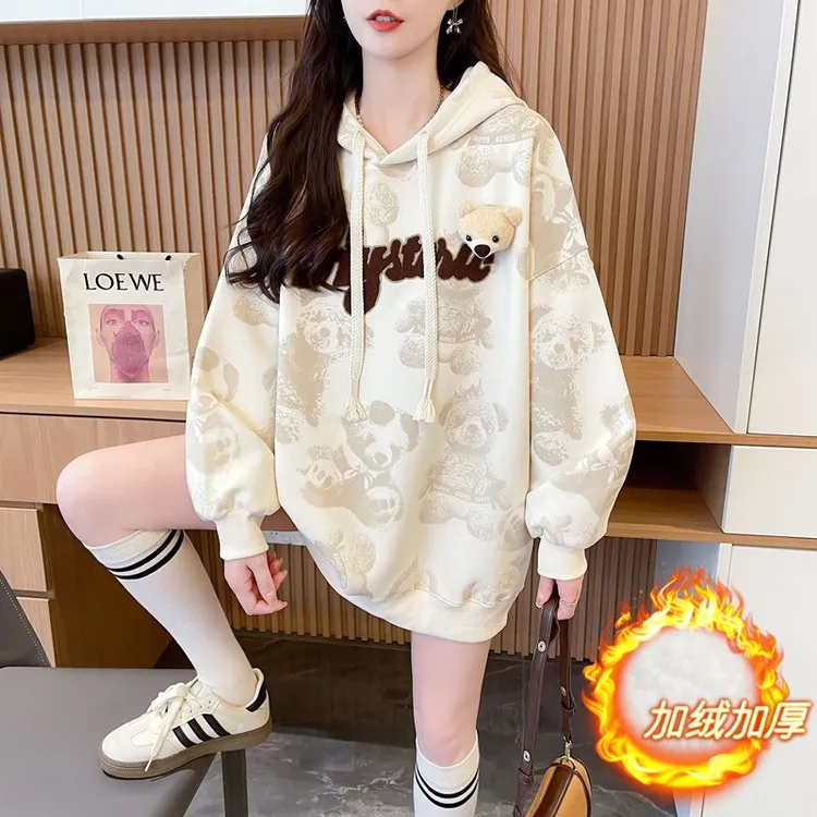 大码女装秋冬加绒连帽满印小熊刺绣卫衣女休闲宽松洋气减龄上衣潮
