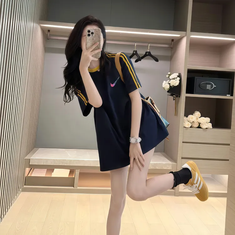 奥特莱斯旗舰店正品夏美式球衣T恤女设计感宽松显瘦休闲短袖上衣