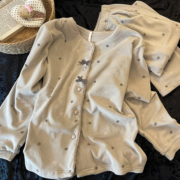 韩版软糯糯甜美蝴蝶结德绒睡衣女秋新款加厚保暖家居服套装可外穿