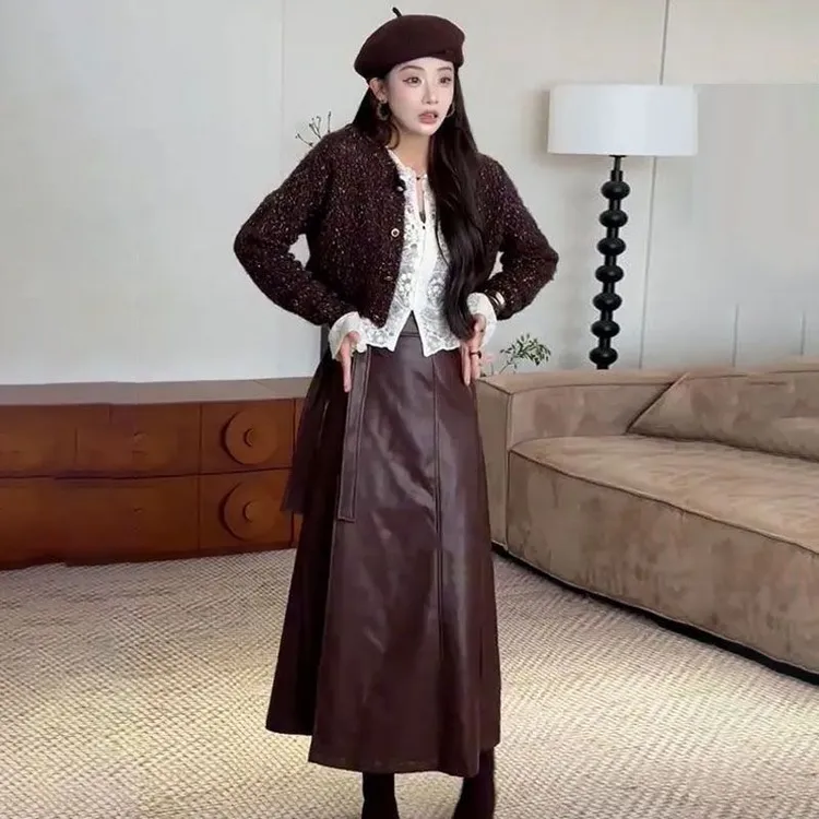 2025三件套欲秋冬高级感开衫毛衣女韩蕾丝打底衫系高腰皮裙穿搭