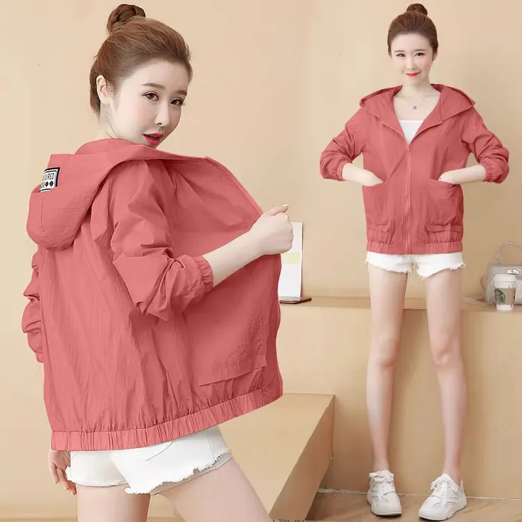 夏季防晒衣服女长袖短外套薄款2025年新款女士休闲百搭透气防晒衫
