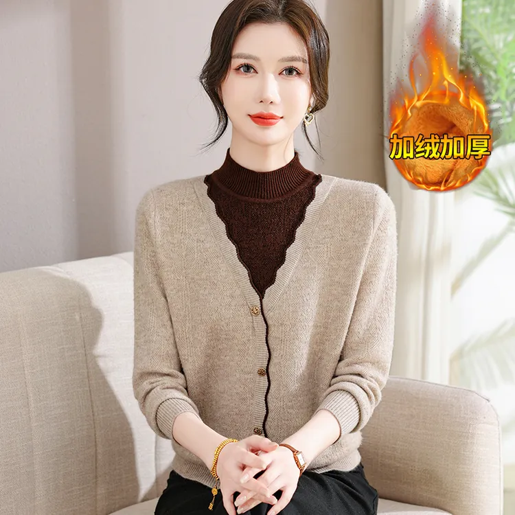 妈妈秋冬假两件加绒加厚毛衣2025新款中老年女装半高领针织打底衫