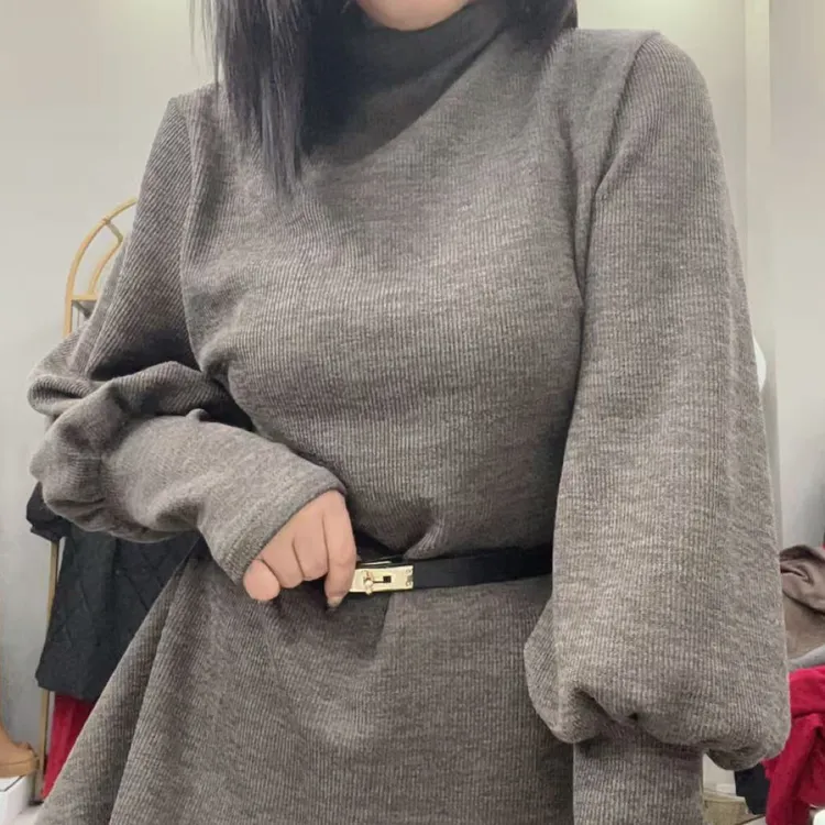 【月姐家】大码胖mm秋冬新款得体风黑色半高领灯笼袖针织衫女装上衣