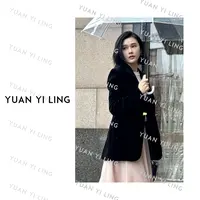 袁艺灵【黑天鹅】25春定制丝绒限定立体金扣时髦吸睛西服外套